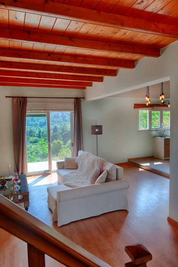 Modern Eco Friendly Villa Close To Town Pélekasz Kültér fotó