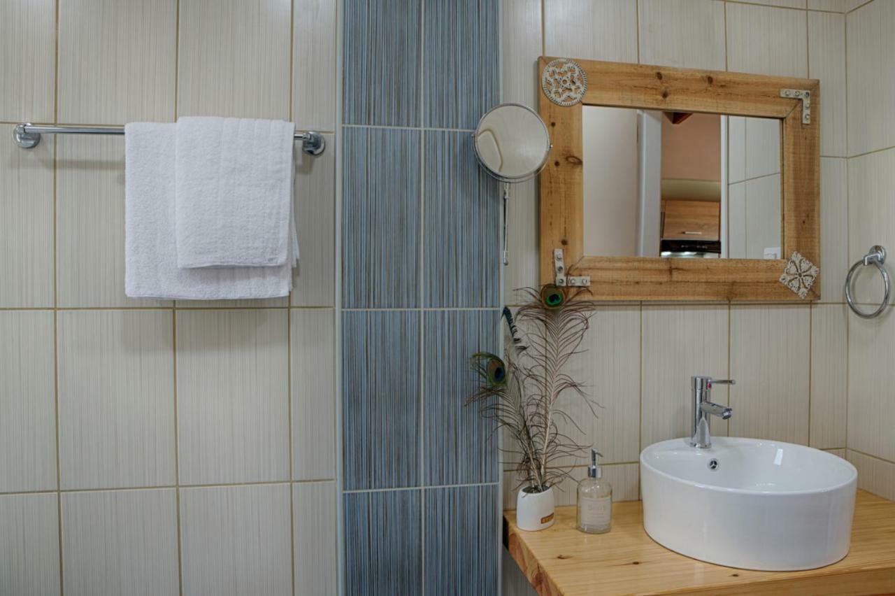Modern Eco Friendly Villa Close To Town Pélekasz Kültér fotó