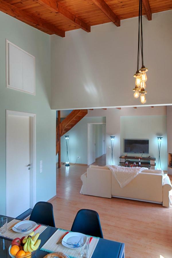 Modern Eco Friendly Villa Close To Town Pélekasz Kültér fotó