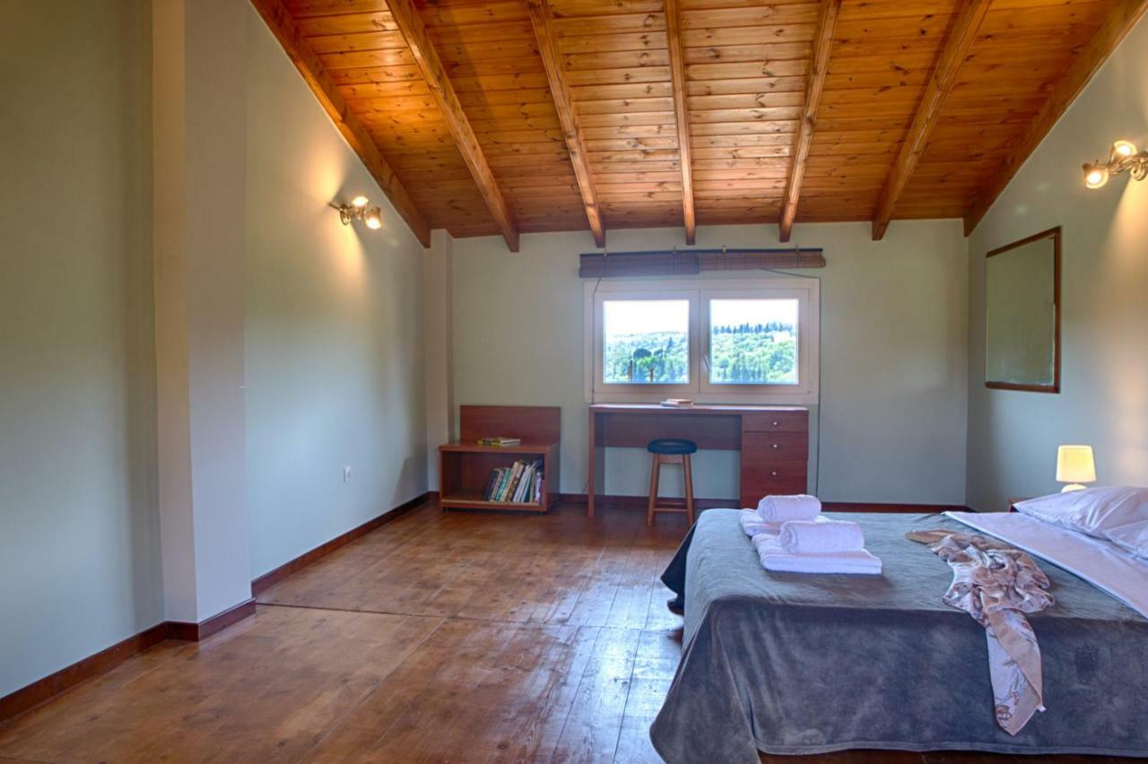 Modern Eco Friendly Villa Close To Town Pélekasz Kültér fotó